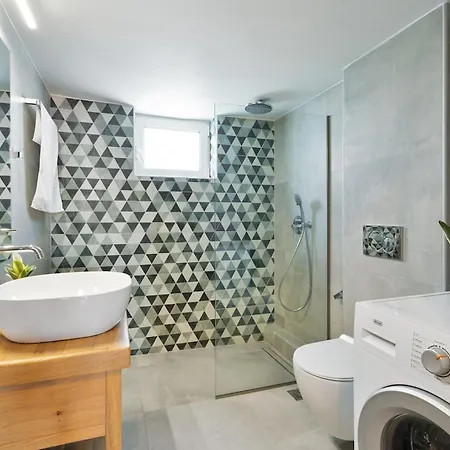 Sea And Mountain View Apartamento La Canea