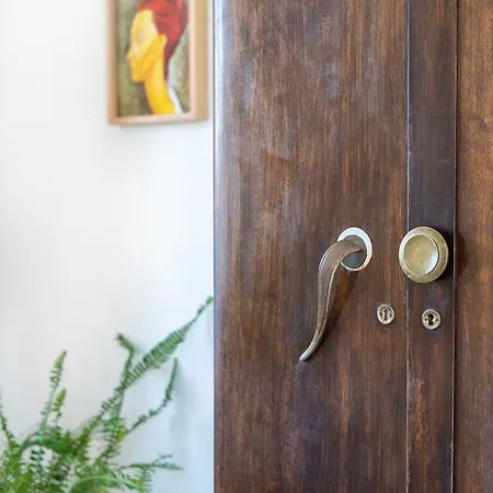 Sea And Mountain View Apartment