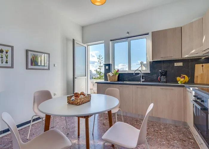 Sea And Mountain View アパート