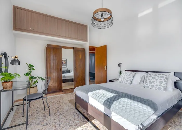 Sea And Mountain View * ハニア