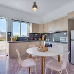 Apartment Sea And Mountain View *